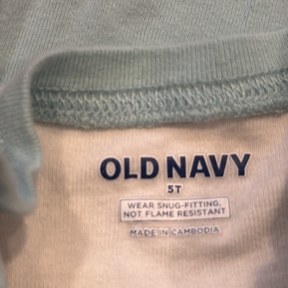 Old navy unisex doctor two pieces sleep set size 5T . - Picture 3 of 10